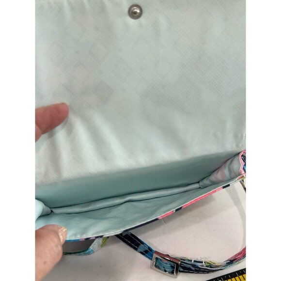 Vera Bradley Crossbody Wristlet Wallet Women’s Floral Pattern 6.5”x4x1.5 approx. - Picture 4 of 11